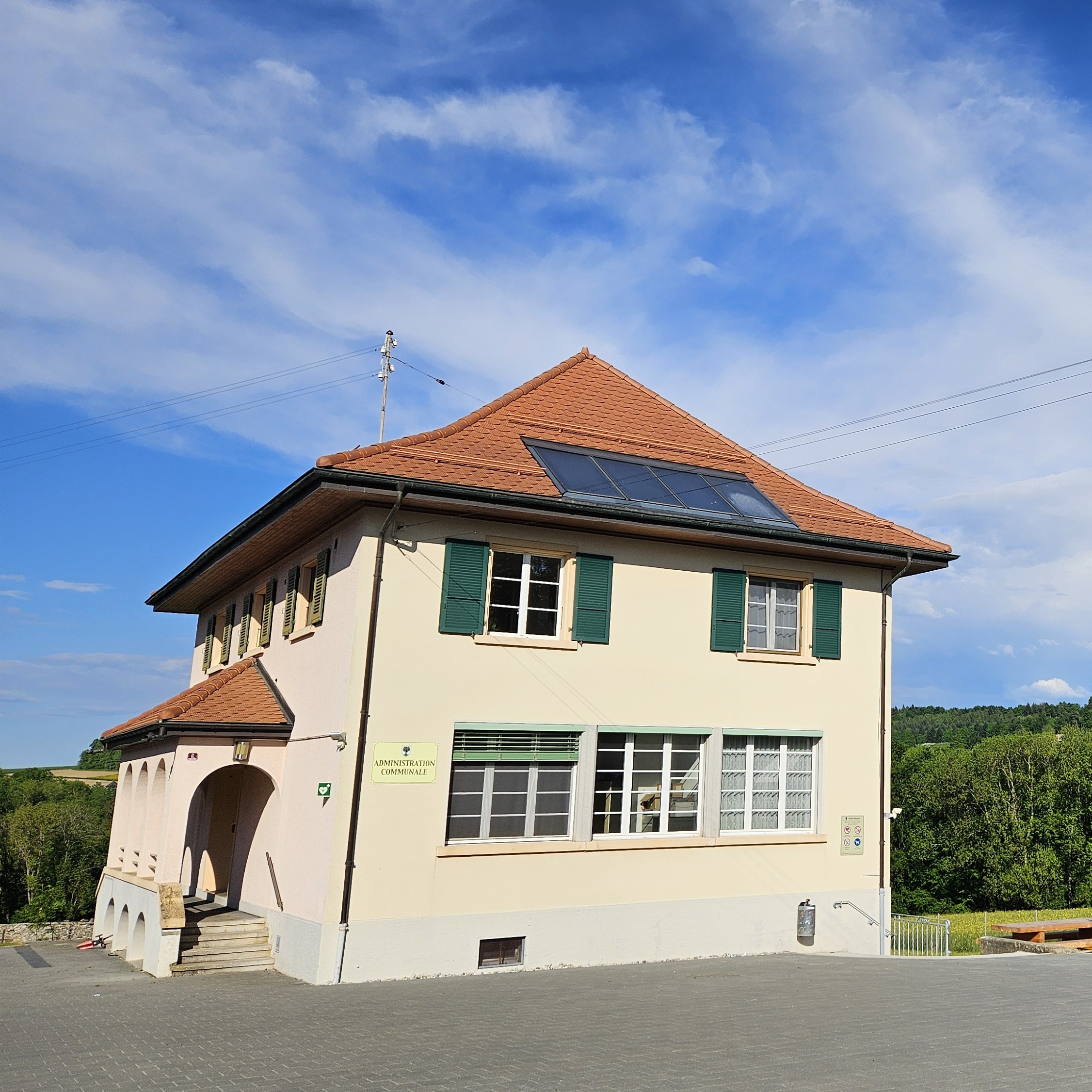 Image - college_04_1x1.jpg